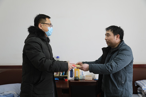 1674194663876554.jpg 1 马卓慰问.JPG