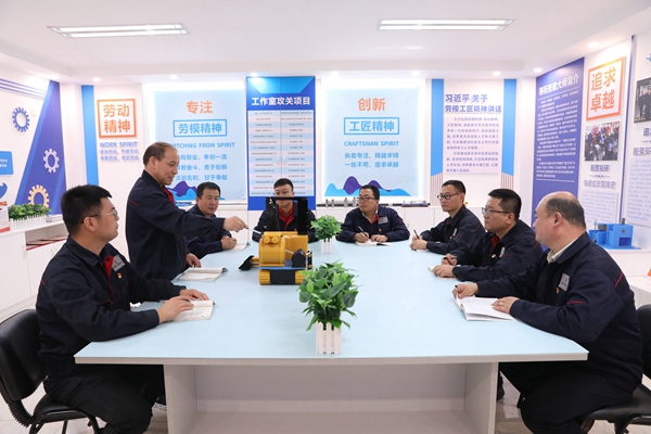 1683338032161684.jpg ÊÖÒÕ¾Þ½³ÃÖºê¸Õ½â˵²É¾ò³µ¼ä×ÔÖ÷Ñз¢¾®ÏÂÇåú»úÊÂÇéÔÀí_¸±±¾_¸±±¾.jpg