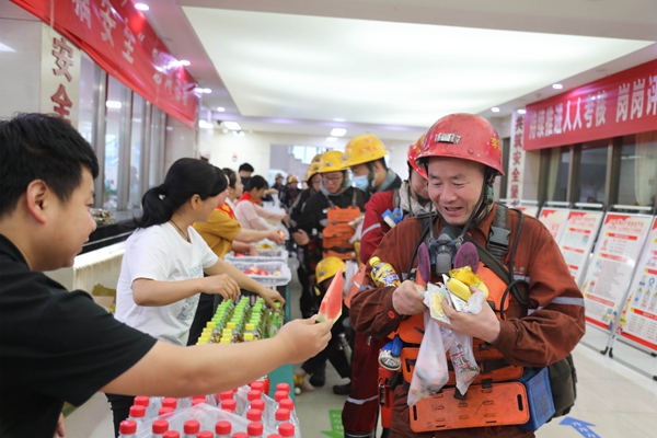 3 ���徲_����.jpg