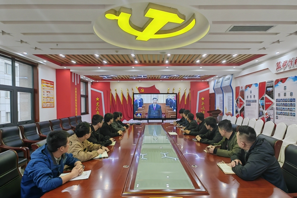 10��10��������Сׯ����ְ֯��ԢĿ�й������ʮ�˴����´������ʢ��  ��Ӱ  ���Զ_����.jpg