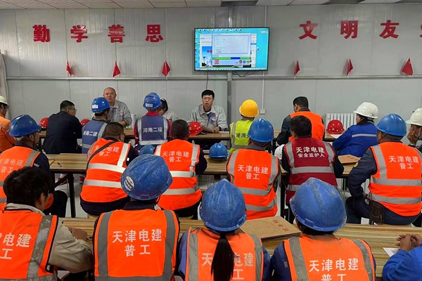 1698045578211863.jpg 外委步队培训_副本.jpg