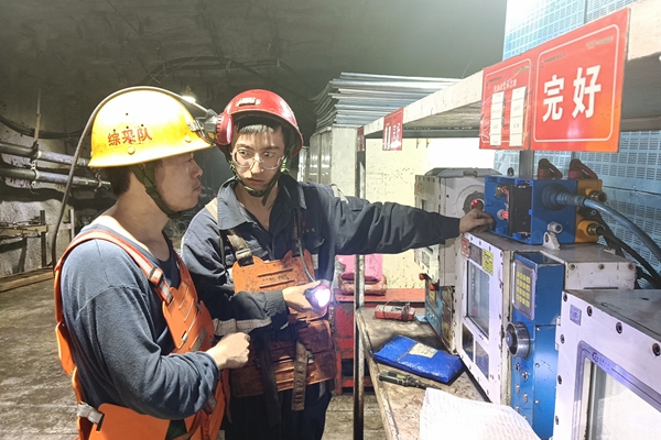 1706081290332338.jpg Òþ»¼ÅŲé_¸±±¾.jpg