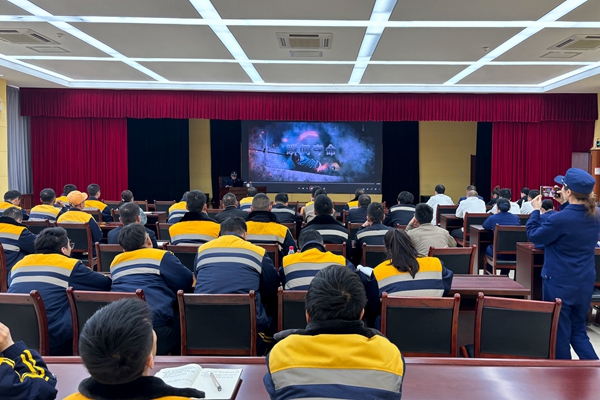 1710905319154880.jpg 消防培训_副本.jpg