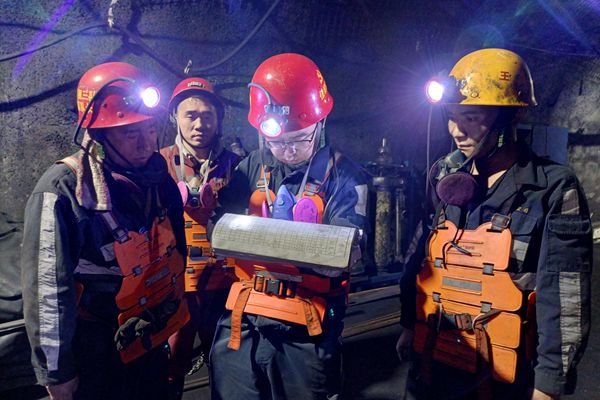 1728268928371671.jpg 3_¸±±¾.jpg