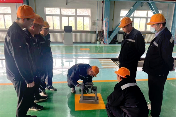 1744944397872759.jpg 立异创效_副本.jpg