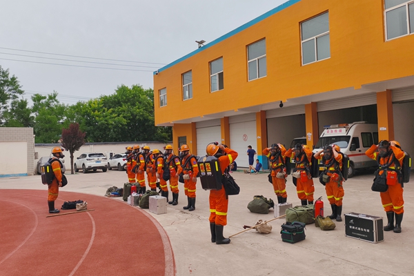 1748511745140240.jpg 1858bffd795fcef12369fae0a5a1f12a_¸±±¾.jpg