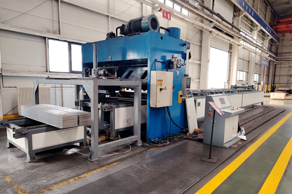 1752056486126564.jpg c3b231745b126cb7ef00980b303fddd_¸±±¾.jpg