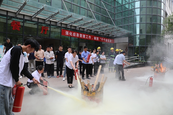 1756719531739921.jpg 2应急演练_副本.jpg