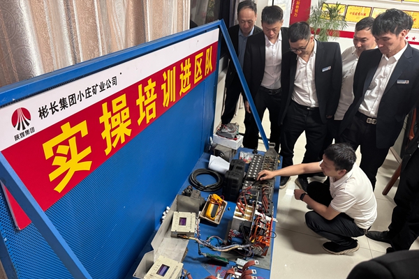 1756719541144987.jpg 3实操培训_副本.jpg