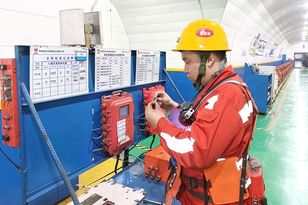 1757993372139204.jpg 3_¸±±¾.jpg