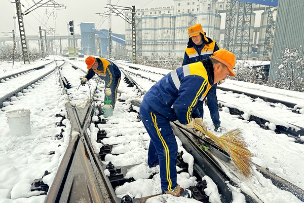 ��Աʩչ�ȷ�ģ������_����.jpg